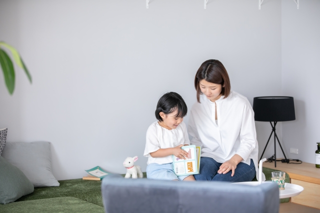 読み聞かせで伸ばせる！  子どもの将来に必要な能力